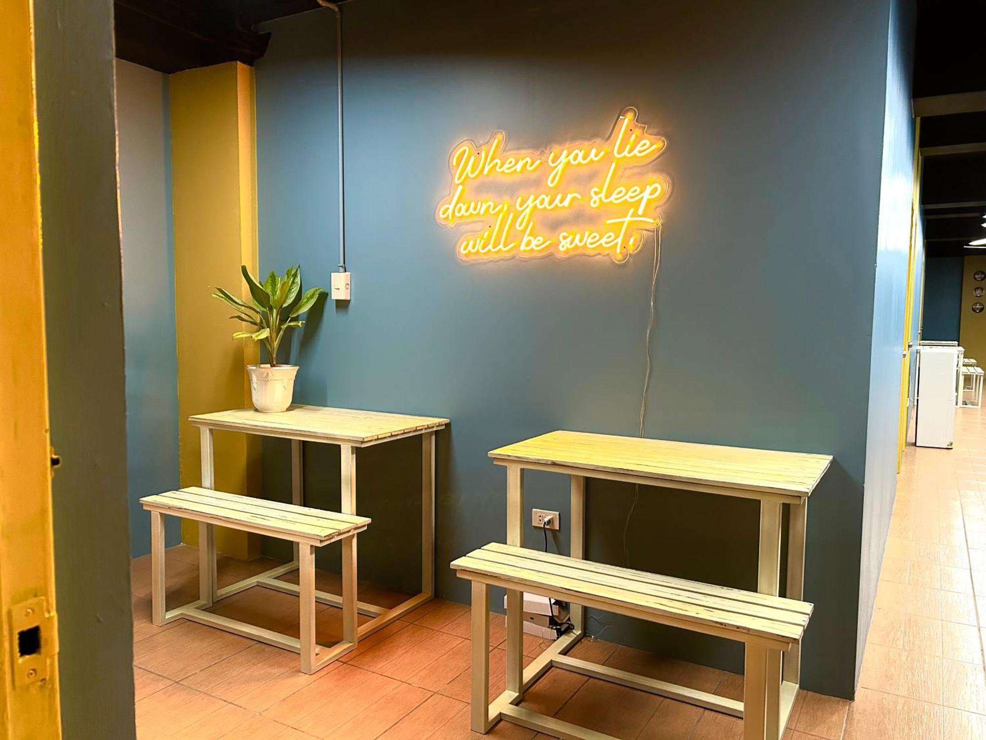 Cheese Hostel Manila 마카티 외부 사진