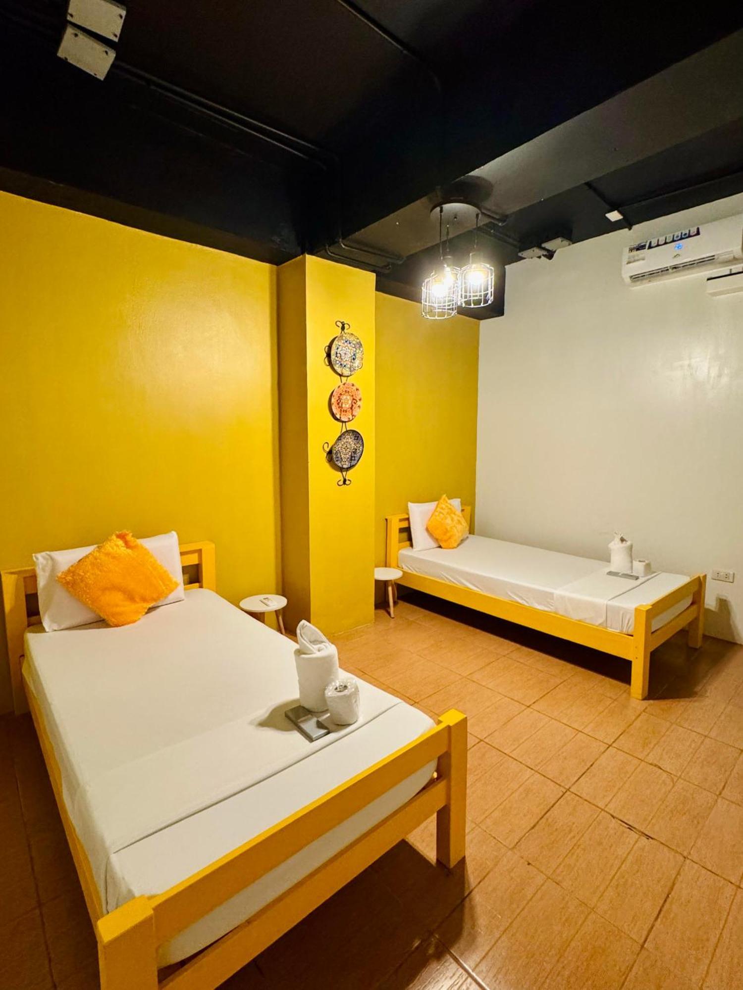 Cheese Hostel Manila 마카티 외부 사진